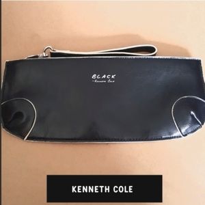 KENNETH COLE WRISTLET
